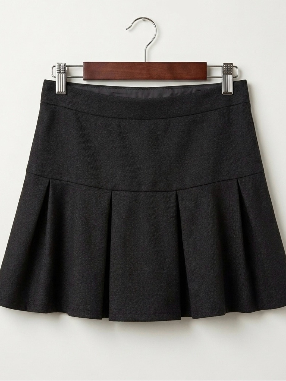 Classic Black Pleated Women's Skirt